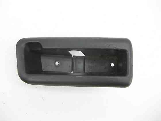 Mercedes-Benz  A1649244837 9051 Кришка петлі замка відкидного сидіння другого ряду всередині праворуч чорна GL X164 Одеса