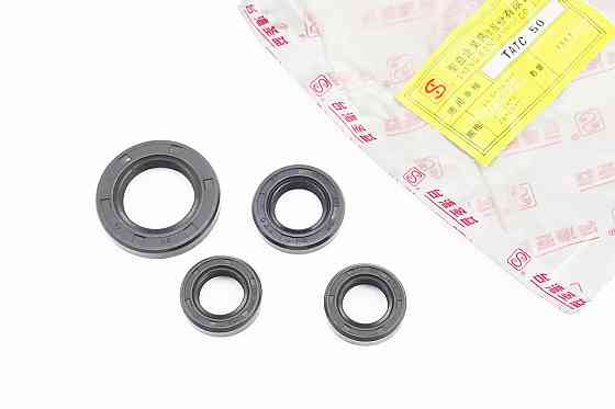 Сальники к-кт 4шт (15,5x25,5x7-2шт; 17x30x6; 24x40x7) двигуна, Honda Tact 50 Київ