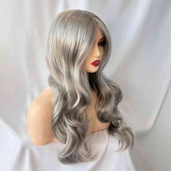 Перука сіра попеляста хвиляста без чубчика з проділом 60 см Вінниця