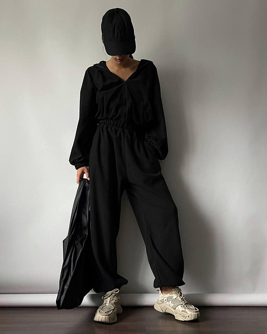 Женский теплый прогулочный костюм двойка: кофта и штаны микрофлис Черный Одесса - изображение 1