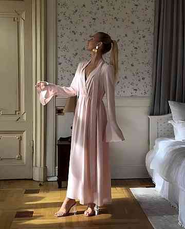 Жіноче романтичне приталене плаття костюмка Пудра Одеса