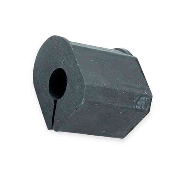 Втулка передня Audi Q7 (02-15) комплект стабілізатора Мукачево