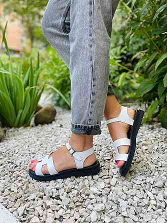 Mermaid Босоніжки жіночі білі Mermaid 514 літні з натуральної шкіри / Шкіряні босоніжки на низь Коломыя