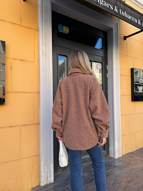 Жіноча тепла оверсайз сорочка на кнопках альпака барашок Шоколад Одеса - фото 3