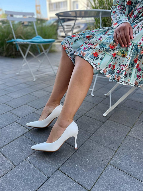 Loretta Стильні туфлі на тонких підборах жіночі весна-осінь зі штучної шкіри білі (5451) р. 36- Коломия - фото 6