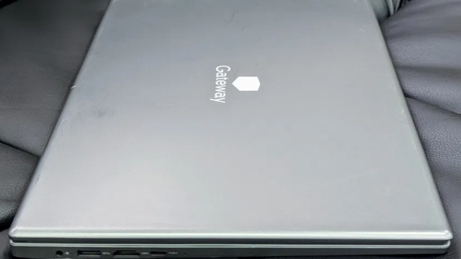 Ноутбук Тонкий Gateway 15 AMD Ryzen R7 3700 8Gb. DDR4 128-1TB. SSD m2. Київ - фото 3