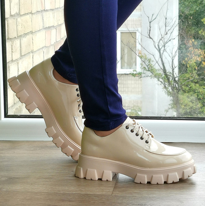 Жіночі Бежеві Туфлі Кросівки на Танкетці Сліпони Лакові Мокасини (розміри: 36,37,38,39,40,41) — 6-20 Дніпро - фото 9