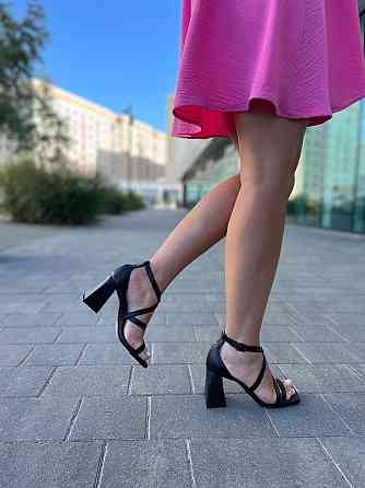 LIRIO Босоніжки жіночі літні стильні на підборах чорні з натуральної шкіри стильні LIRIO L0195 Коломыя