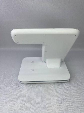 Бездротове зарядний пристрій Wireless Charger 3в1 для iPhone, Apple Watch, AirPods біле Б/В Київ