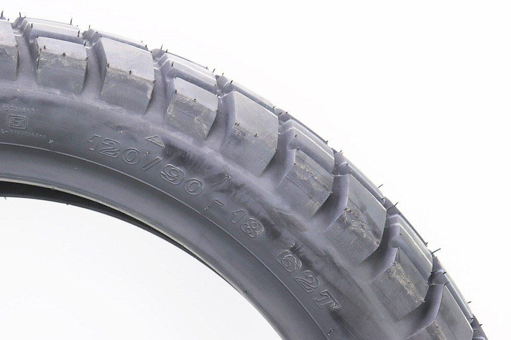 Шина 120/90-18 безкамерна, шипована VRM-163 Киев - изображение 2