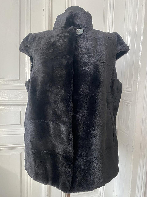 Меховая безрукавка женская 48 р. Коломыя - изображение 2