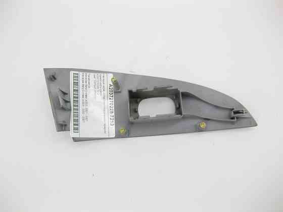 Mercedes-Benz  A2037270228 7213 Накладка сіра кнопки склопідйомника передньої правої карти дверей C-Class W203 Одеса