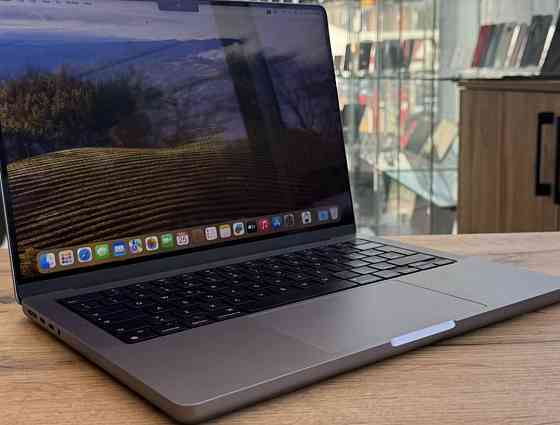Ноутбук MacBook Pro 14 " M3 , 8/1Tb. Київ