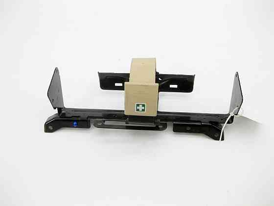 Mercedes-Benz  A2209100094 1A26 Хомут фіксації кришки відділення аптечки переднього лівого сидіння S-class short W220 S-class long V220 Одеса