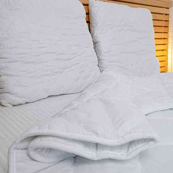 Подушка из Холлофайбера 70x70 см микрофибра - GM Textile (Белый) Сумы
