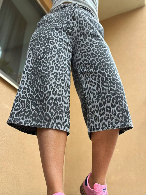 Шорти жіночі джинс I8  52100 BAGGY довгі косі кишені принт леопардовий принт темно сірі, темно-сірий, 34 Київ - фото 1