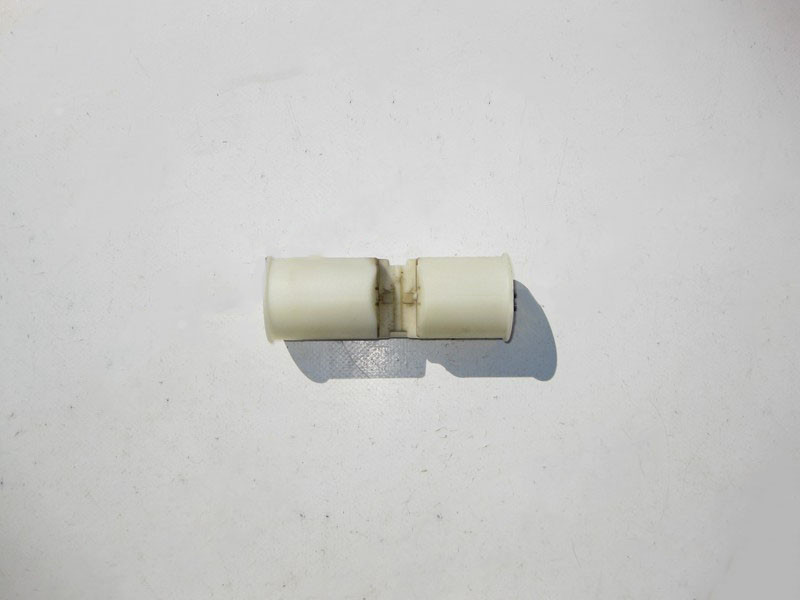 Mercedes-Benz  A2197350086 Пластиковий буфер - циліндр на планці глухої кватирки задніх дверей CLS C219 Одесса - изображение 1