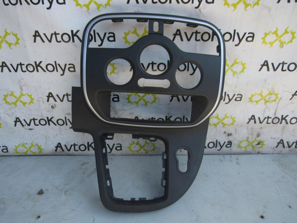 Накладка кнопок в торпеду Renault Kangoo 2013-2021 (682608894R) Ковель - фото 1