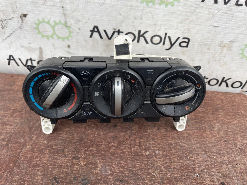 Блок керування клімат-контролем Nissan Qashqai 2007-2010 Ковель - фото 1
