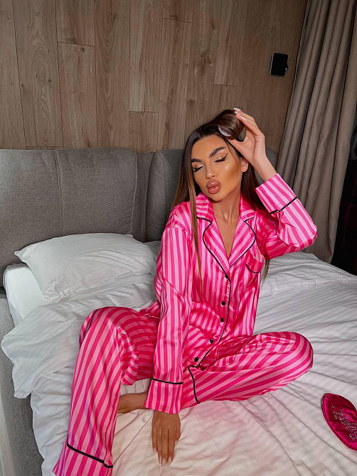 Женская шелковая пижама двойка в полоску Малиновый, 44/46 Одесса - изображение 1