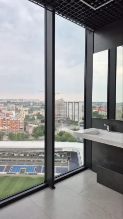 Оренда сучасного офісу А+ клас. Центр міста, ремонт як на фото, своя тераса. Дніпро