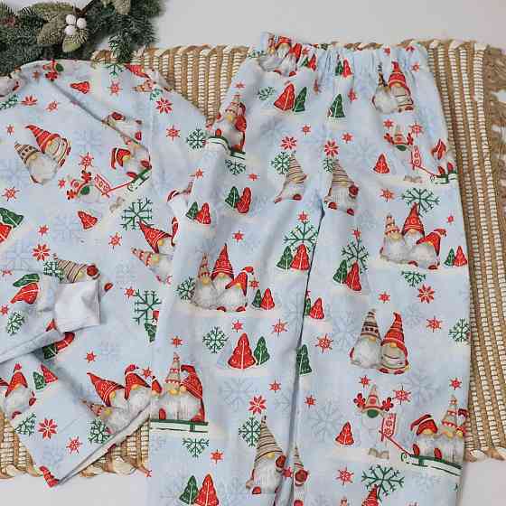 Хлопковая новогодняя детская пижама с гномами (свитшот + штаны) Каменец-Подольский