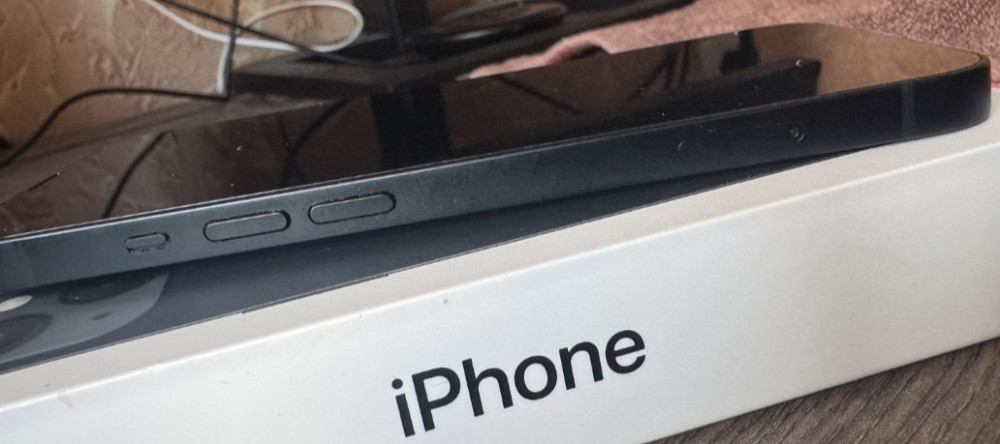 Айфон Apple iPhone 13 256Gb. АКБ 90% Официальный!!! Харьков - изображение 1