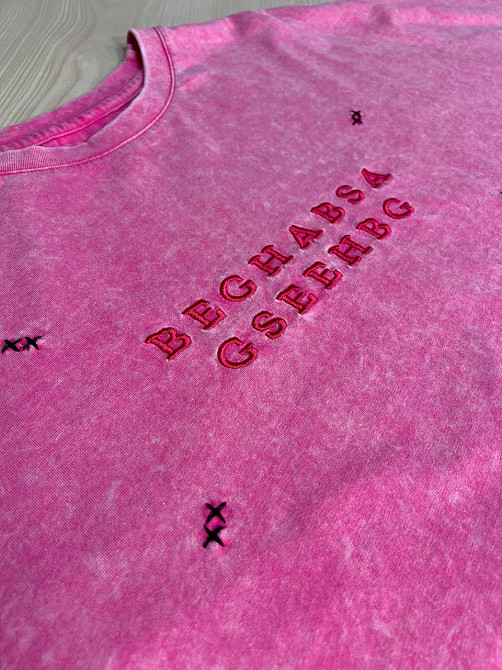 Футболка женская A-N 26028 тай-дай оверсайз с вышивкой, розовый, one size Киев - изображение 13