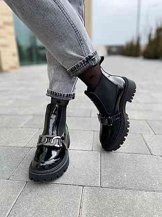 SOTHBY'S Черевики жіночі Sothby 's чорні шкіра лакована 37р. (M-1079 4988) Коломыя