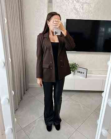 Женский классический пиджак прямого кроя костюмка + подкладка Шоколад, 44 Одесса