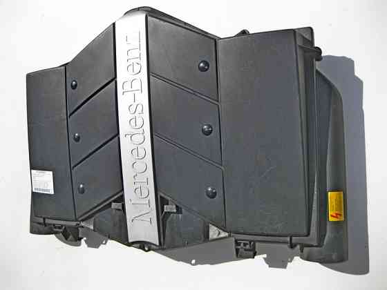 Mercedes-Benz  A1120900601 Пластикова декоративна кришка з корпусом повітряного фільтра для двигунів M112 V6 2.6 3.2л M113 V8 4.6 5.0л Одеса