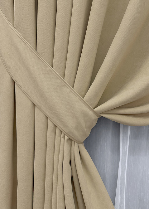 Комплект штор VR-Textil Микровелюр SPARTA 150х270 2шт и Тюль 600х270 1192ш-1153т Бежевый с белым 71-121/5 Киев - изображение 4