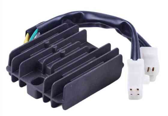 Реле заряджання (2 роз'єми - 3 + 4 дроти) - 125/150 Мукачево