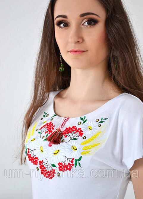 Футболка с вышивкой вышиванка 