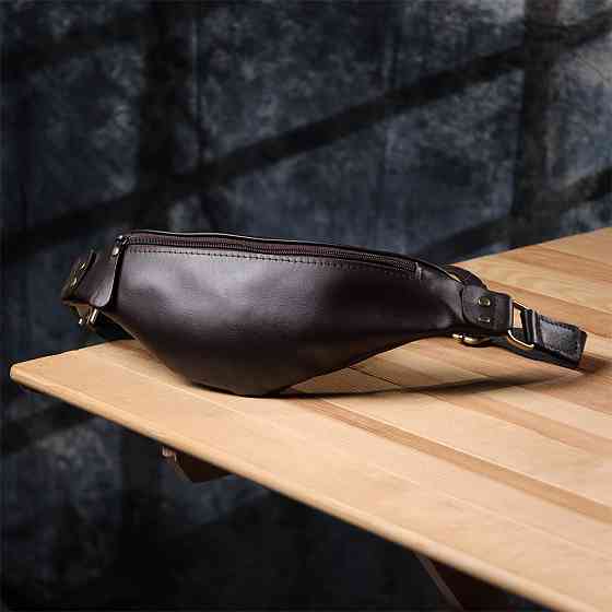 Бананка для мужчин из гладкой натуральной кожи Shvigel 23135 Коричневый Киев