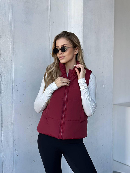 Жіноча тепла жилетка на блискавці плащівка емі на силіконі Бургунді, 46/48 Одеса - фото 1