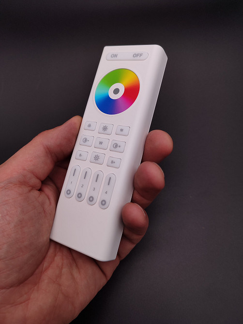 Smart Systems group Пульт керування 4-х зонний білий DIM+RGB+CCT RF 2.4G Mi Light Київ - фото 5