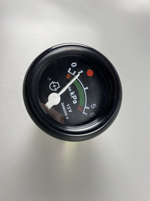 Покажчик тиску олії трактора МТЗ датчик манометр механічний 12В 0 - 6 атм Мукачево - фото 1