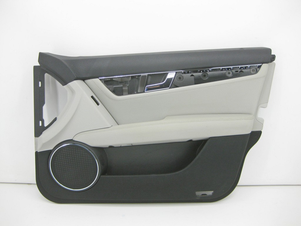 Mercedes-Benz  A2047209562 7H23 Карта передніх правих дверей чорно-сіра C-Class W204 Одесса - изображение 1