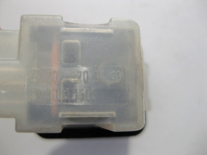 Mercedes-Benz  A2028209410 Кнопка "кінцевик" положення дверей E-Class W210 CLK C208 C209 C-Class W202 W203 W211 S-Class W220 Одесса - изображение 4