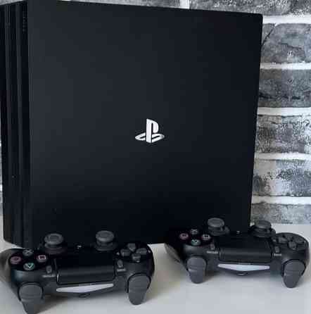 Приставка SONY PlayStation 4 Pro 1TB - 7208 - 17 игр. 2 Геймпада - PS4. Киев