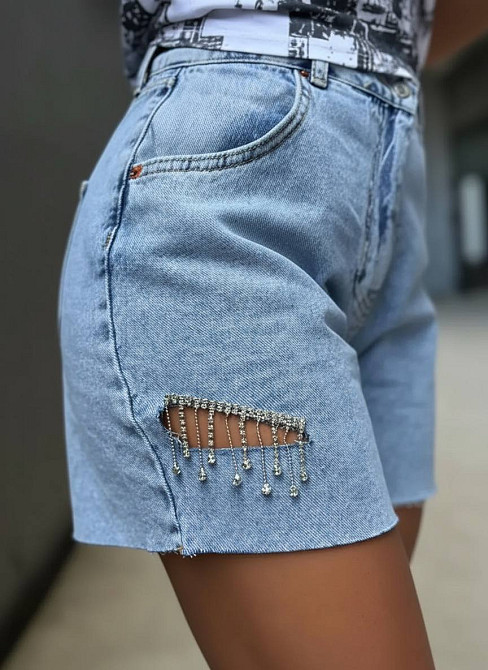 Шорти жіночі джинсові Its Basic 2776 з розрізом і декоративними ланцюжками світло-блакитні, світло- блакитний, 36 Київ - фото 18