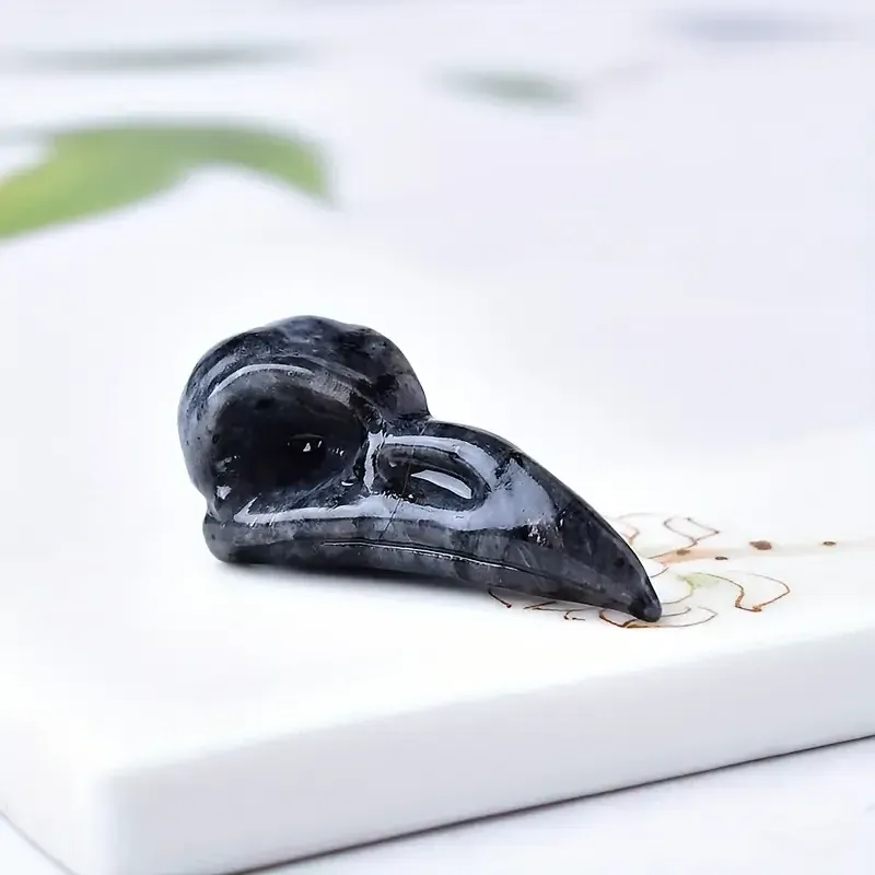 Череп ворона з лабрадориту — кристал для декору, оберіг, езотеричний сувенір Київ - фото 1