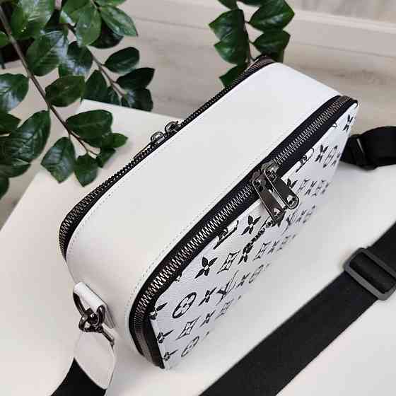 Брендова жіноча сумка. Жіноча сумка маленька через плече. Київ