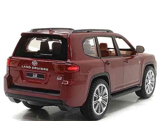 Машина Автосвіт Toyota Land Cruiser інерційна відчиняються двері капот багажник 20 см 1:24 Бордова (AP-2034) Чернігів