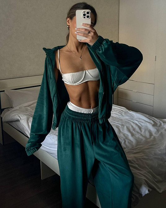 Жіночий стильний костюм оверсайз: кофта та штани турецький велюр спорт Смарагдовий Одеса - фото 2