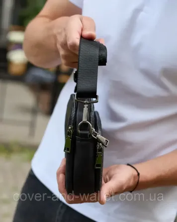 Стильная компактная мужская кожаная сумка горизонтального типа Puos Киев