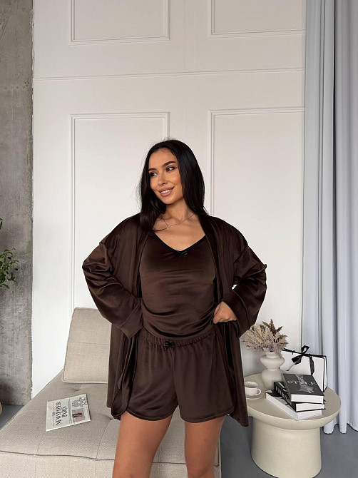 Женский повседневный домашний велюровый комплект тройка: халатик+майка+шорты Шоколад Одесса - изображение 4