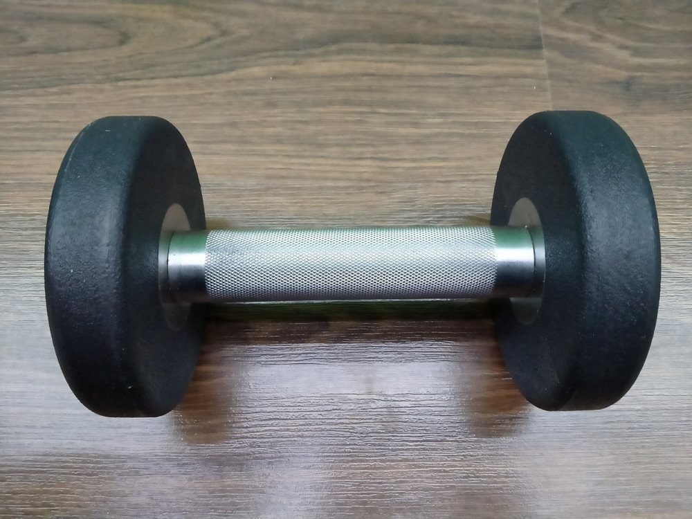 Гантель 2.5 кг цельная полиуретановая TECHNOGYM Киев - изображение 2