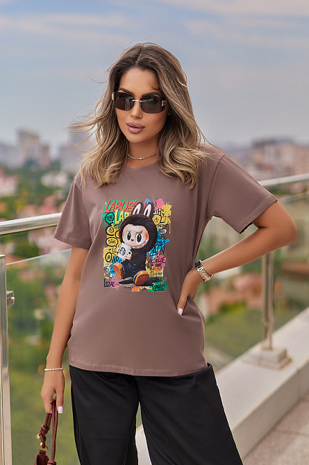 Базова жіноча футболка з малюнком "Labubu" | Норма і батал Київ - фото 10